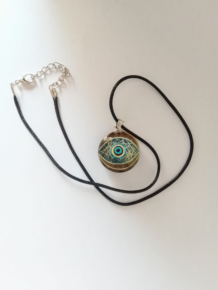Collier corde de cire + pendentif celtique - photo numéro 2