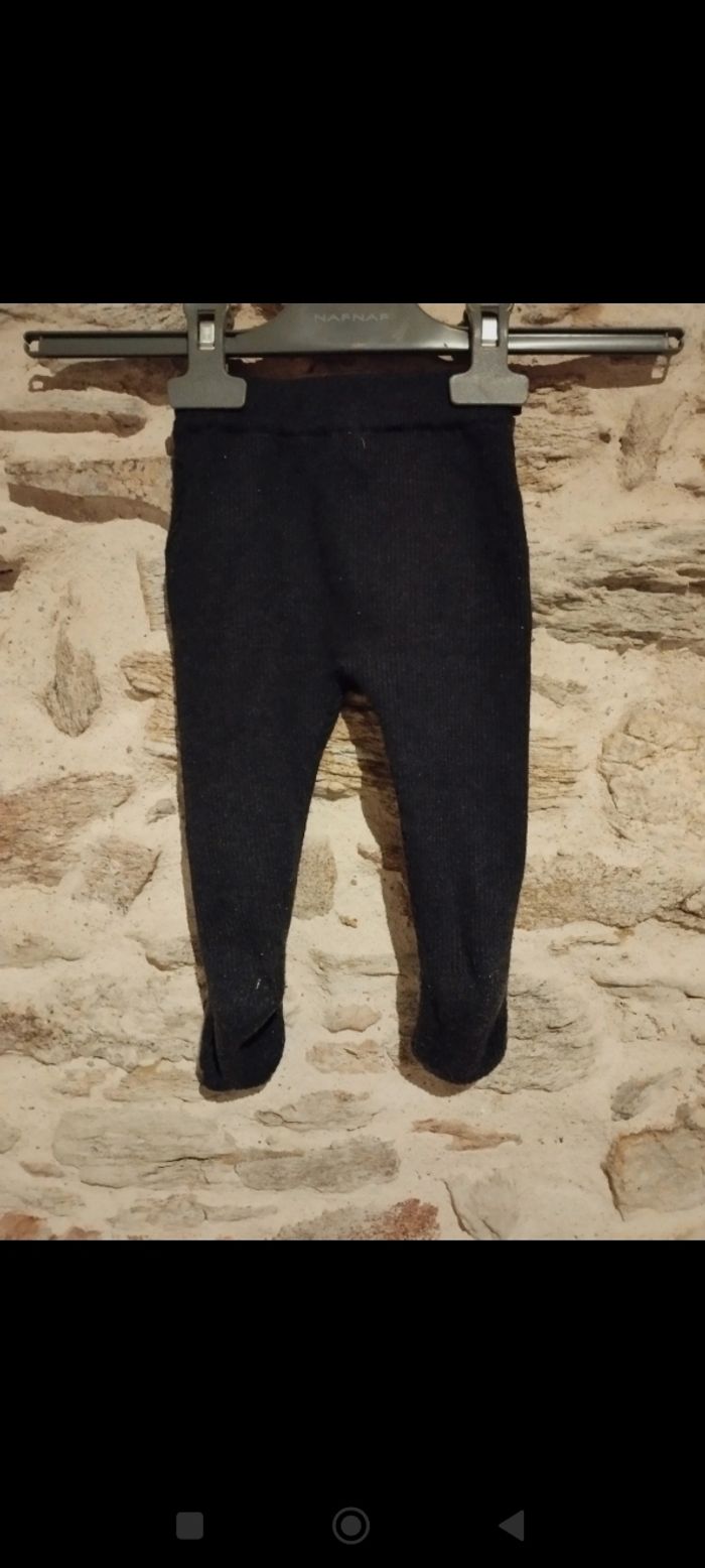 Pantalon avec pieds, taille 6mois, collection 2025 - photo numéro 2