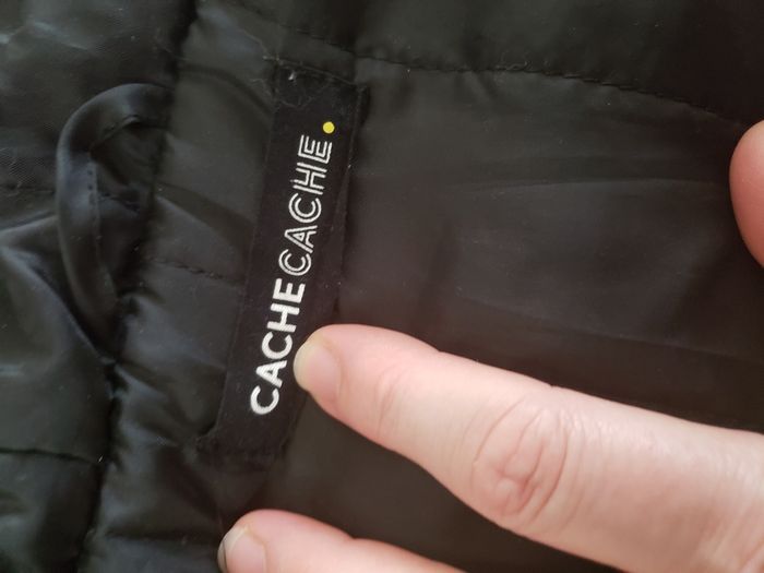 Veste à capuche sans manches noire fausse fourrure - photo numéro 6