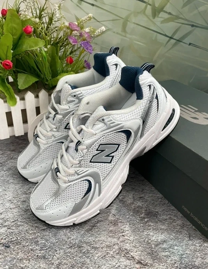 New Balance 530 Blanc 43