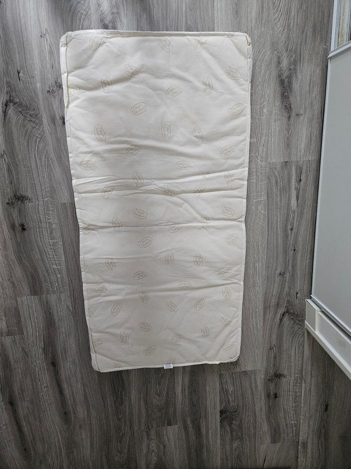 Lit parapluie avec matelas en supplément - photo numéro 3