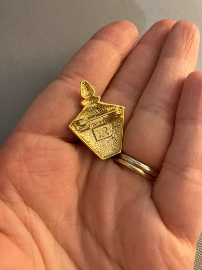 Broche dorée - photo numéro 9