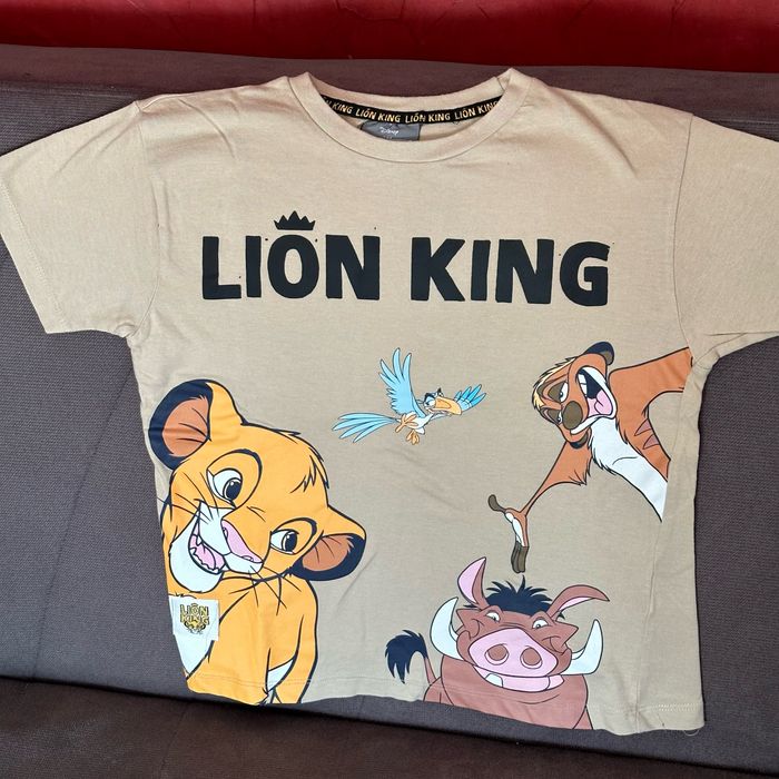 T-shirt Diseny garçon 6/7 ans
