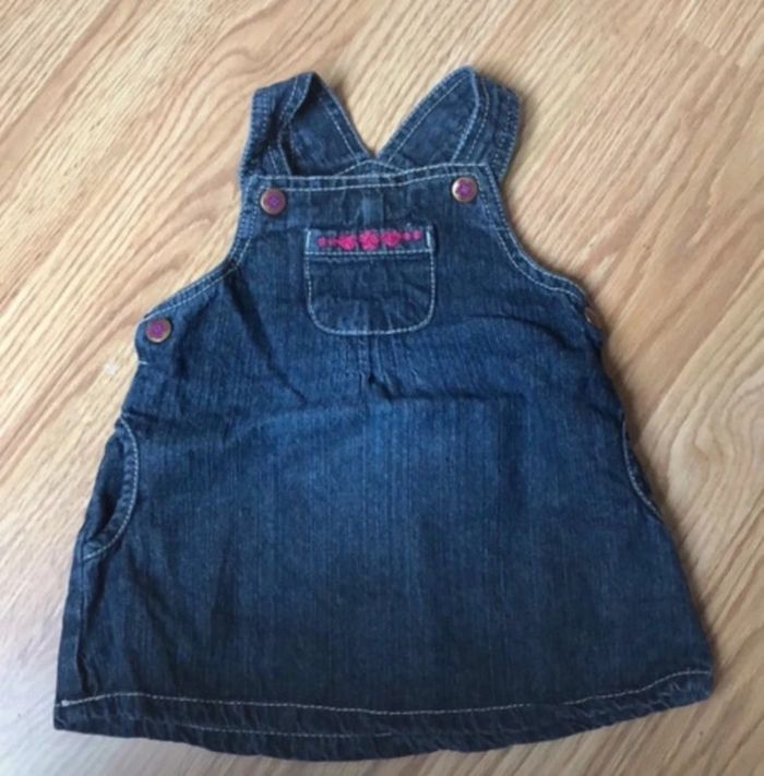 Robe C&a 6 mois