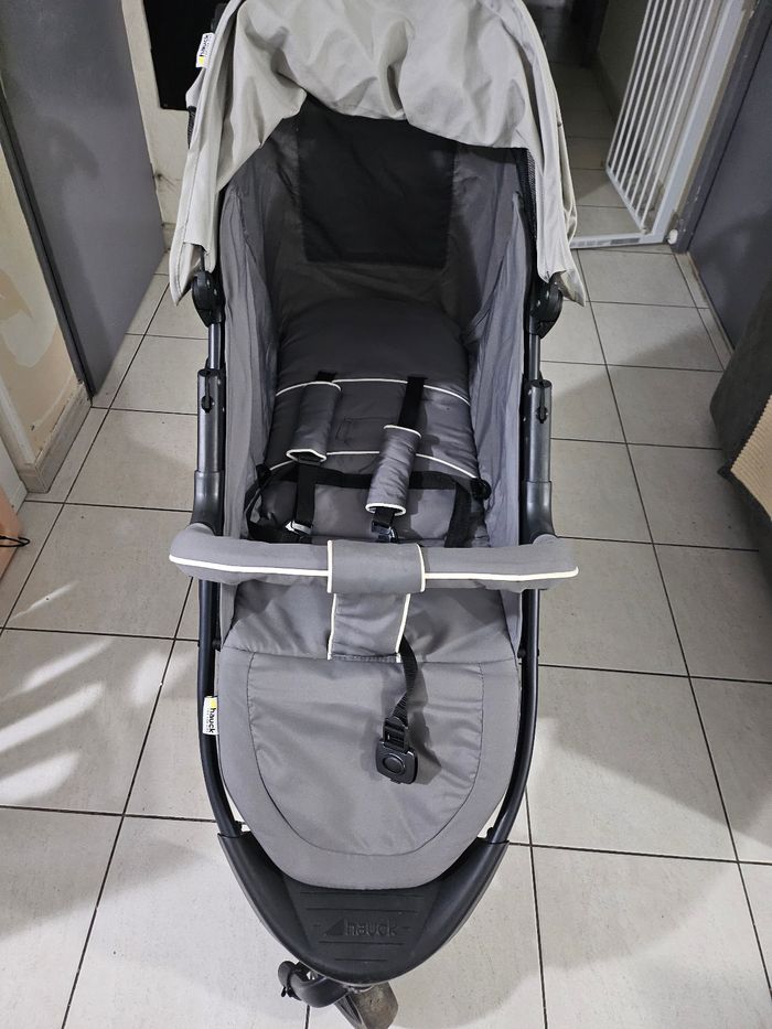 Poussette simple 3 roues