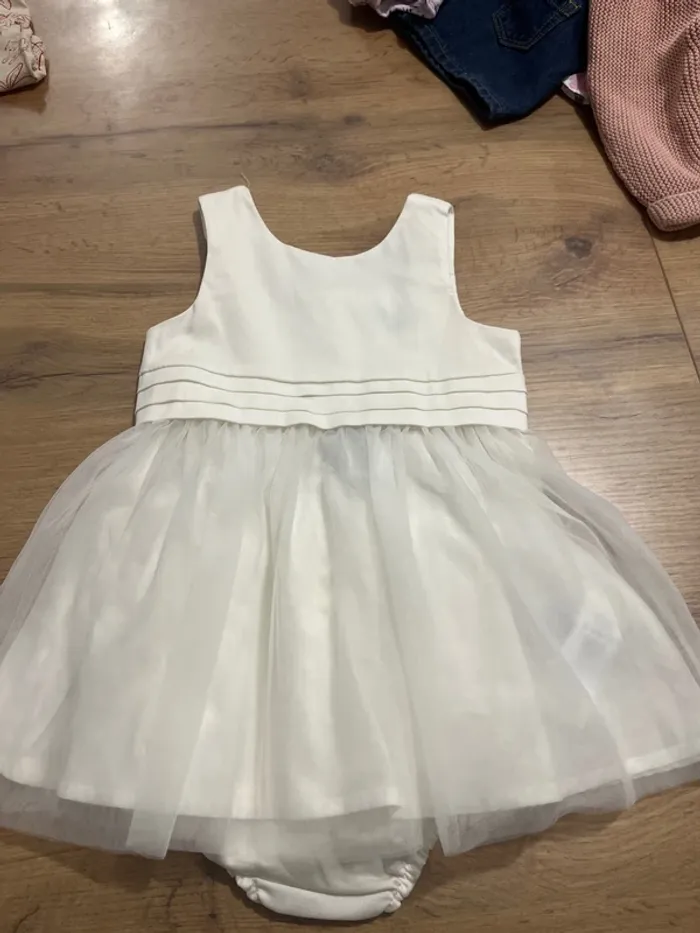 Robe cérémonie obaibi neuve 9 mois - photo numéro 2