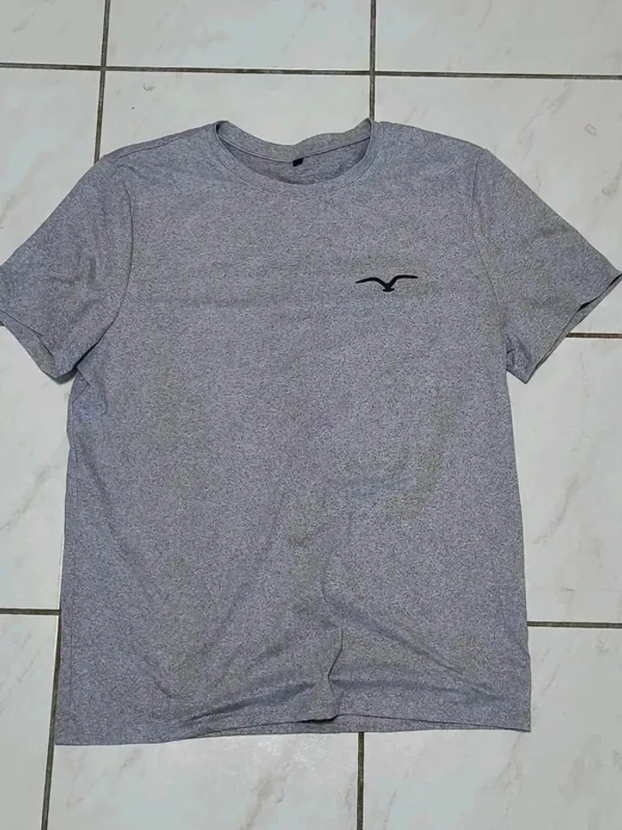 🔥 T-shirt gris chiné style minimaliste – Taille L