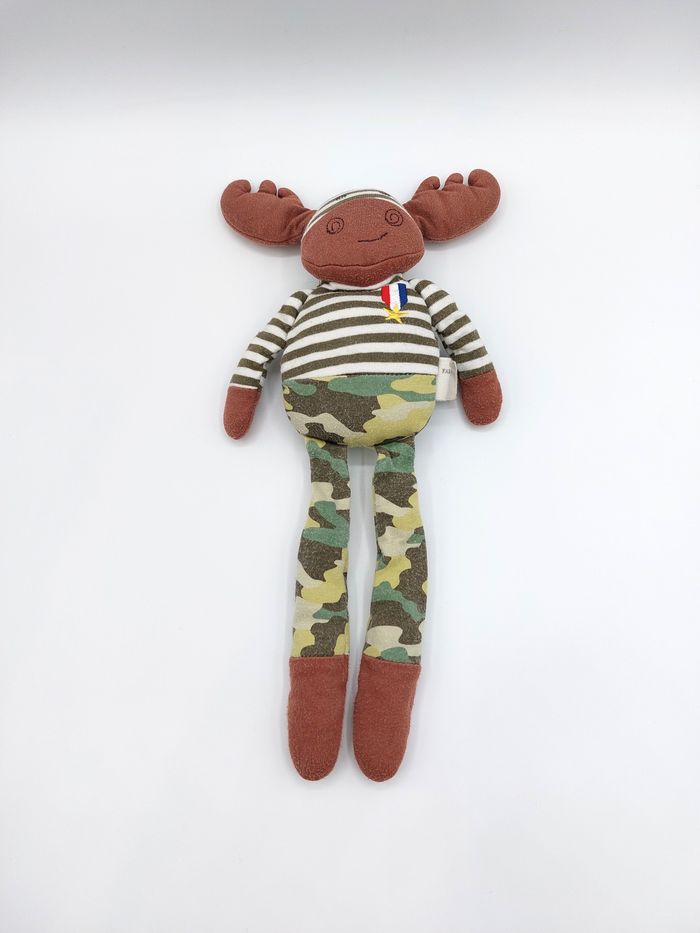 Doudou peluche sergent élan kaki Moose Organic Farm Buddies grelot médaille 30 cm - photo numéro 2