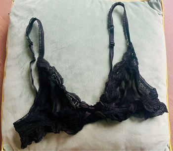 Joli soutien gorge dentelle noire