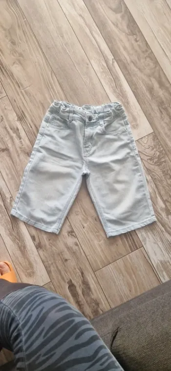 Short 9 ans