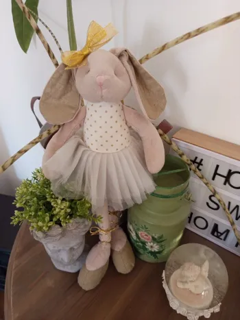 Peluche lapin en tutu Louise Mansen