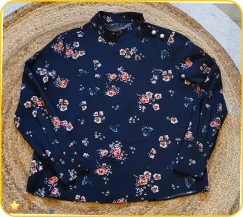 Blouse fleurie Zara - Taille S - Bleu Marine - Très bon état