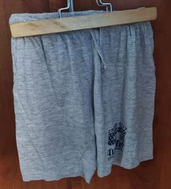 Short gris léger 6-7ans