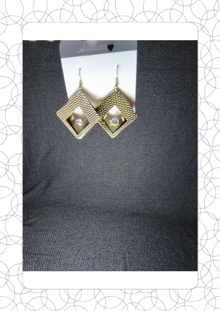 Boucle d'oreille - photo numéro 5