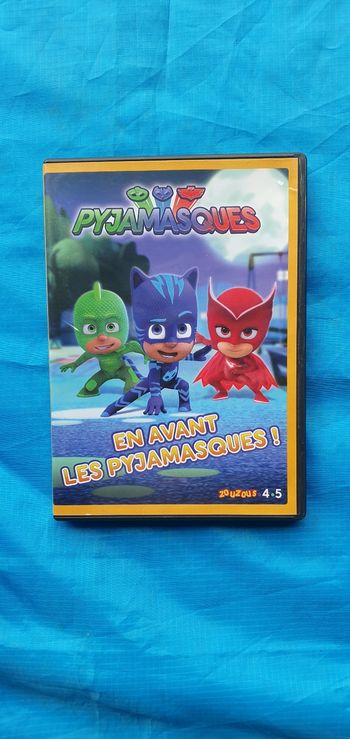 Dvd en avant les pyjamasques