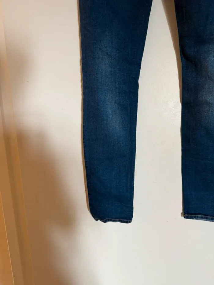 Jean slim en très bon état taille 42 Bershka bleu - photo numéro 7