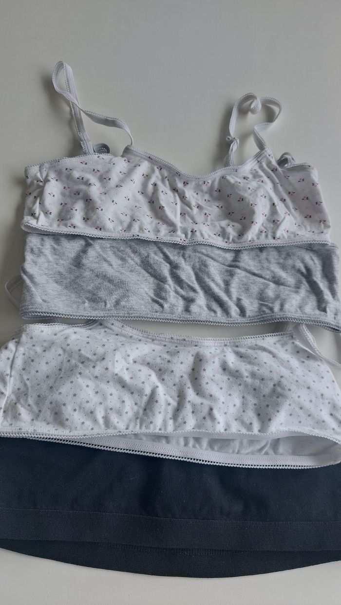 4 brassières
