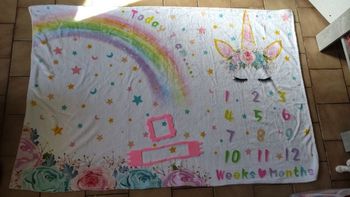 Couverture photo mensuelle bébé licorne