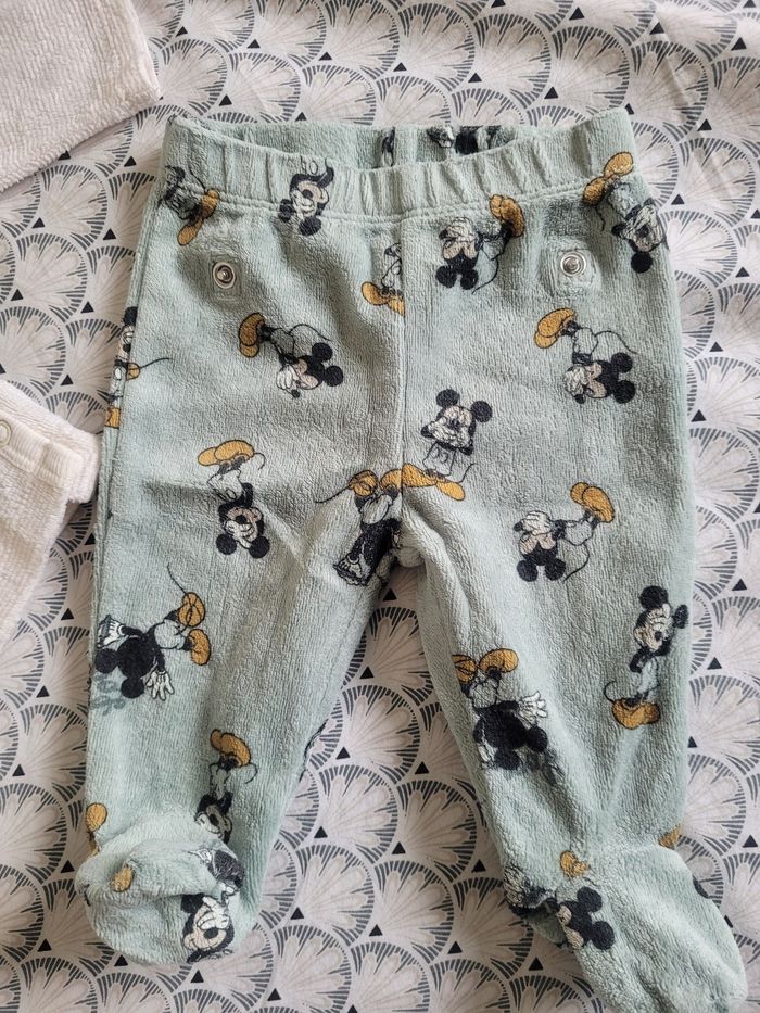 Pyjama Mickey 1 mois - photo numéro 4