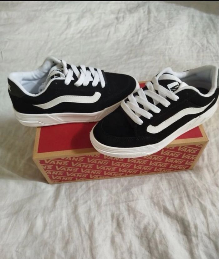 Vans Hylane cuir suédé noir & blanc - photo numéro 2