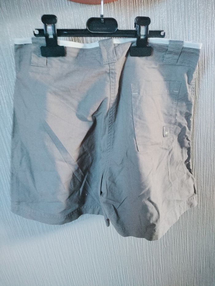 Short taille 42 - photo numéro 2
