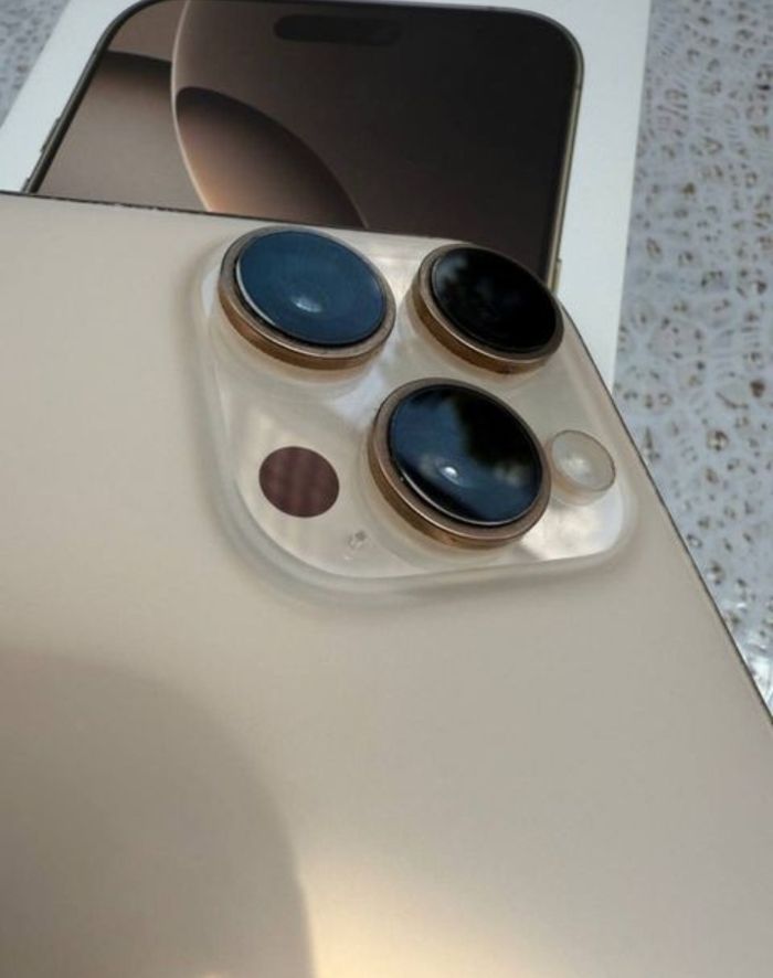 iPhone 16 pro max - photo numéro 4