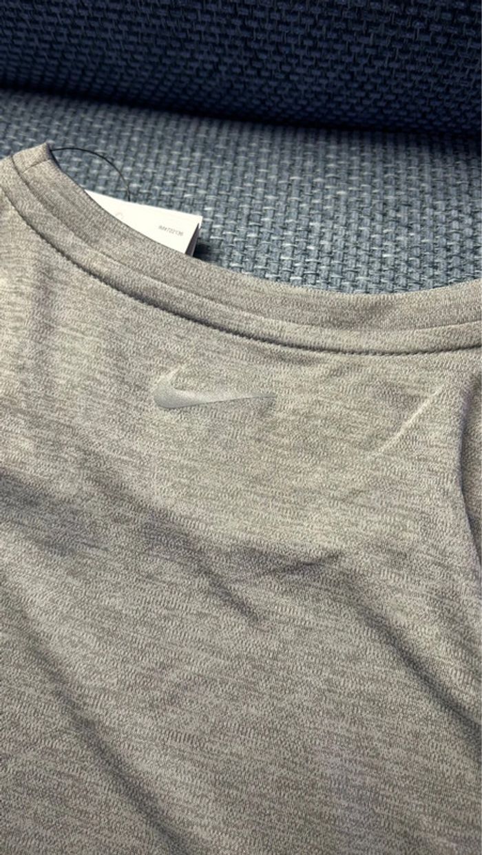 Débardeur Nike running neuf taille M - photo numéro 12
