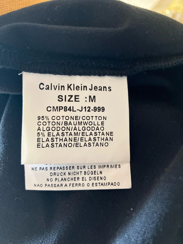 Calvin Klein jeans t shirt noir taille M - photo numéro 6