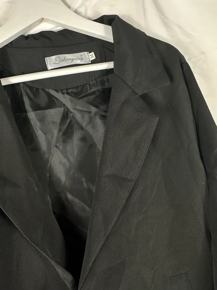 Blazer noir YesStyle - photo numéro 4