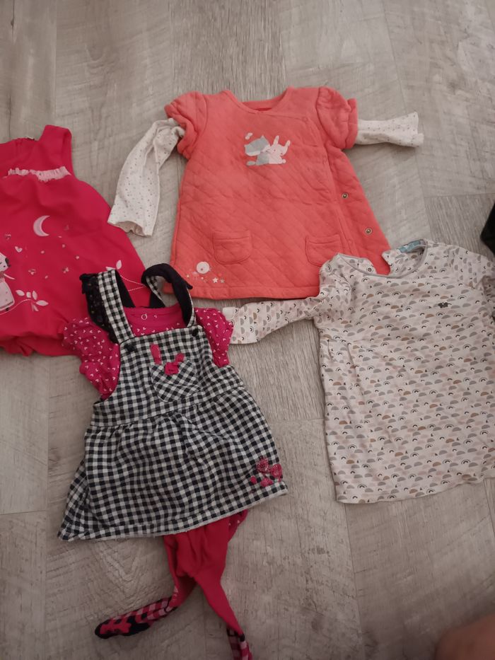 Lot de 4 robes 6 mois