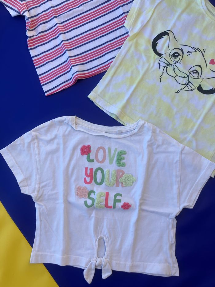 Lot tee-shirts 5 ans - photo numéro 2