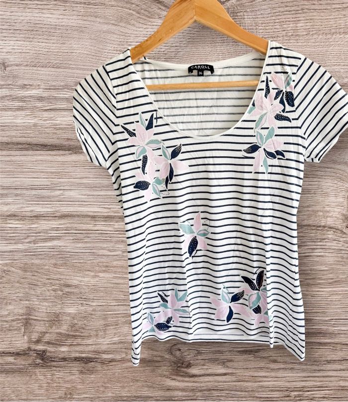 T-shirt manches courtes bleu marine blanc à rayure dessin Caroll taille 36 S - photo numéro 2
