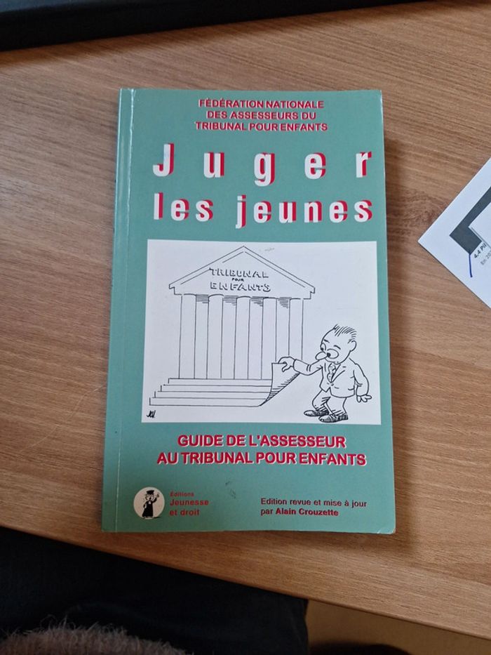 Livre juger les jeunes