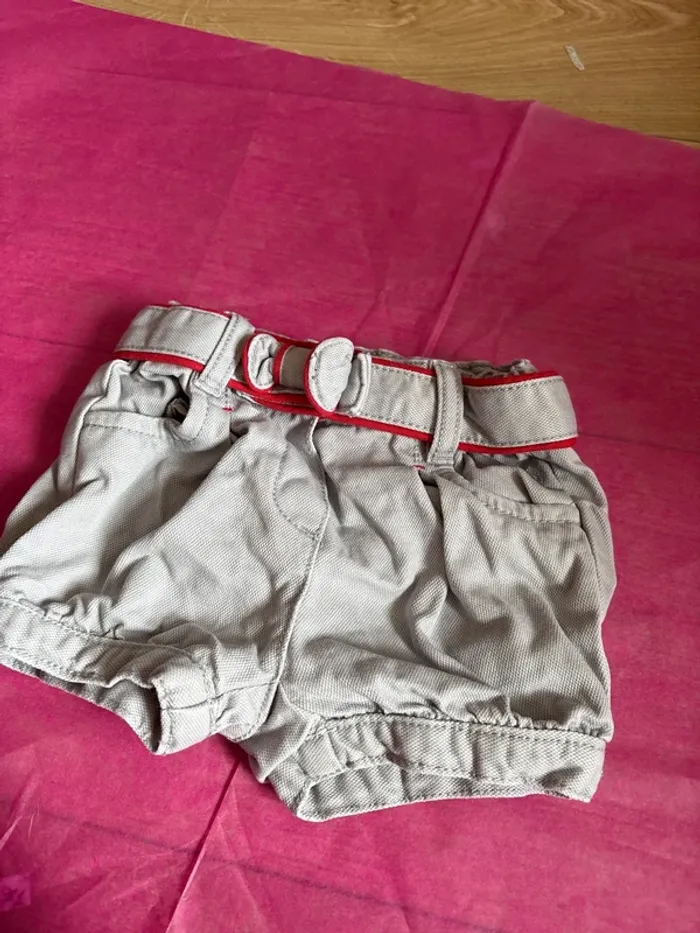 Short gris