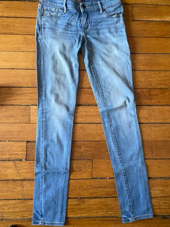 Jeans délavé Abercrombie