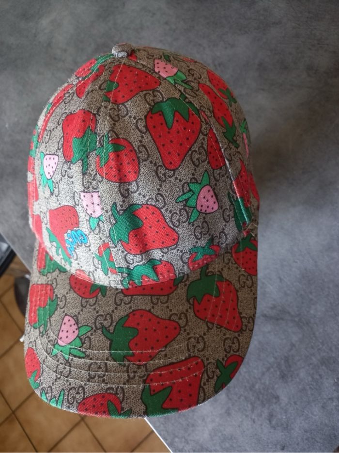 Casquette Gucci  en parfait état - photo numéro 2
