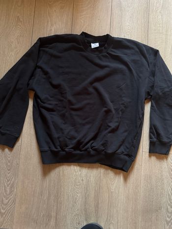 Pull noir Gymshark taille M très bon état 