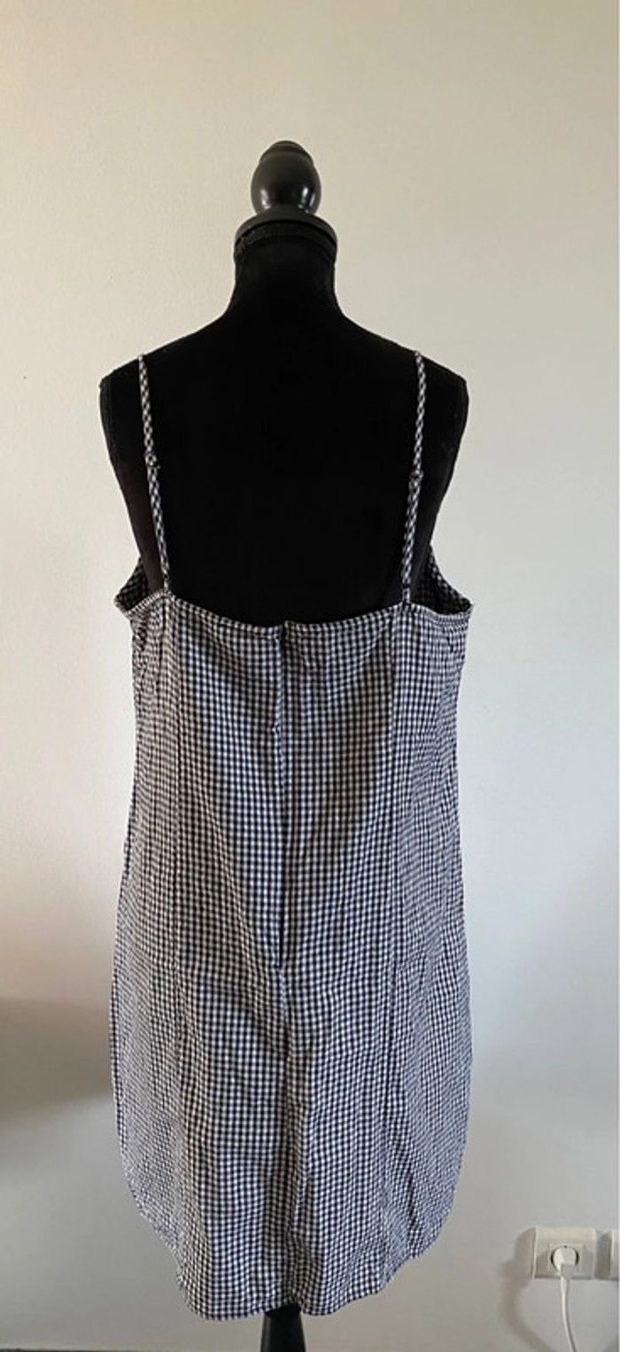 Robe vichy blanche et noire Pimkie taille 38 / 40 - photo numéro 4