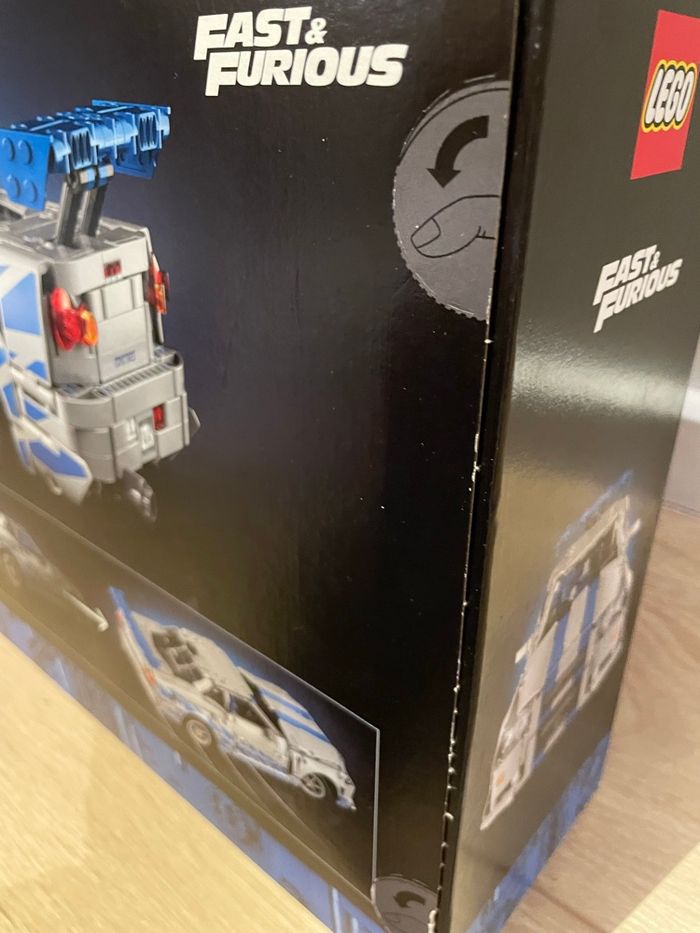 Lego Technic 42210 Nissan Skyline GT-R (R34) 2 Fast 2 Furious - photo numéro 4