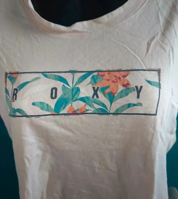 ⭐ Tshirt Roxy taille S 💜 - photo numéro 2