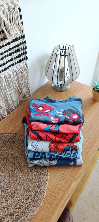 Lot haut garçon manches longues et courte 4 ans