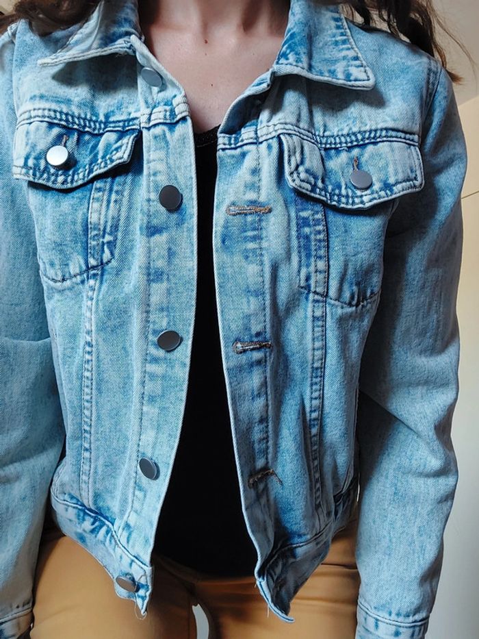 Veste en jean neuve - photo numéro 3