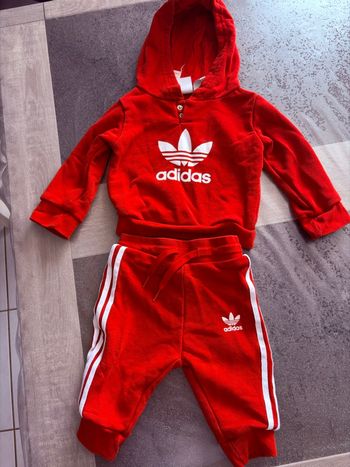 Ensemble adidas
