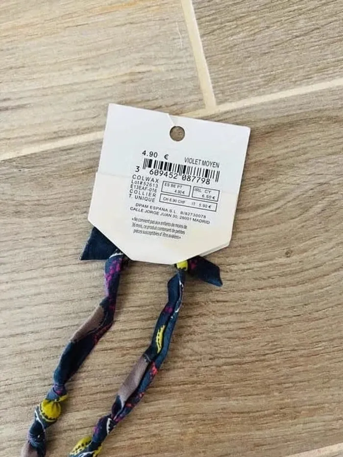 Bijoux collier en tissus fille neuf avec étiquette - photo numéro 2