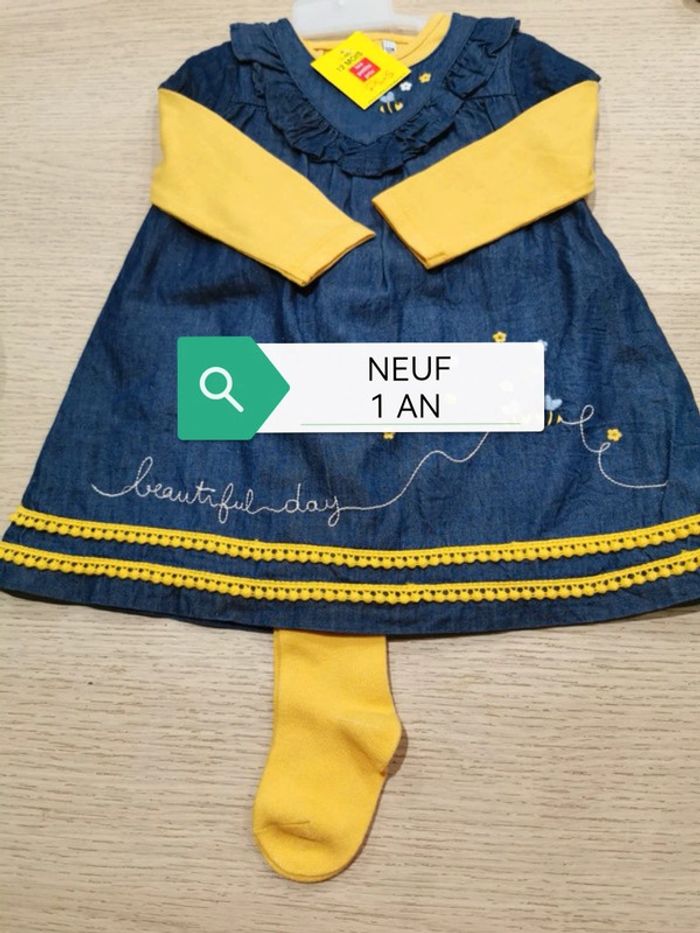 Robe neuve 1 an jaune et bleu