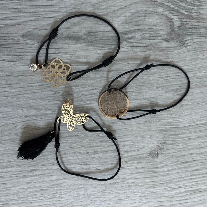 Lot de bracelets