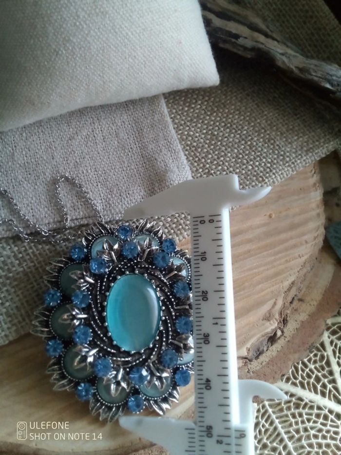 Collier pendentif vintage pierres oeil de chat bleues - photo numéro 2