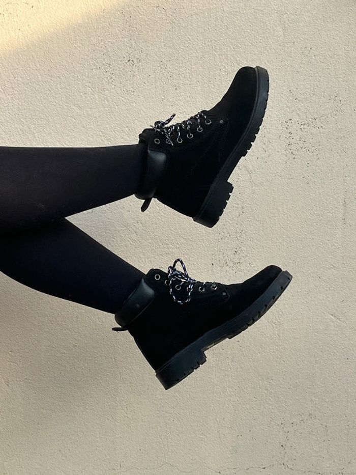 Bottines à lacets en velours - noir et blanc - photo numéro 2