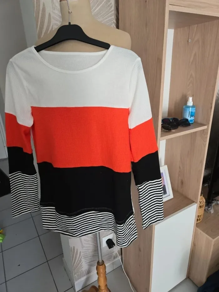 Pull ete fin neuf S - photo numéro 3