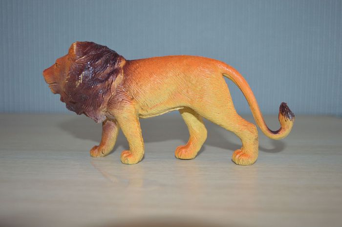 lion (oranger et marron)